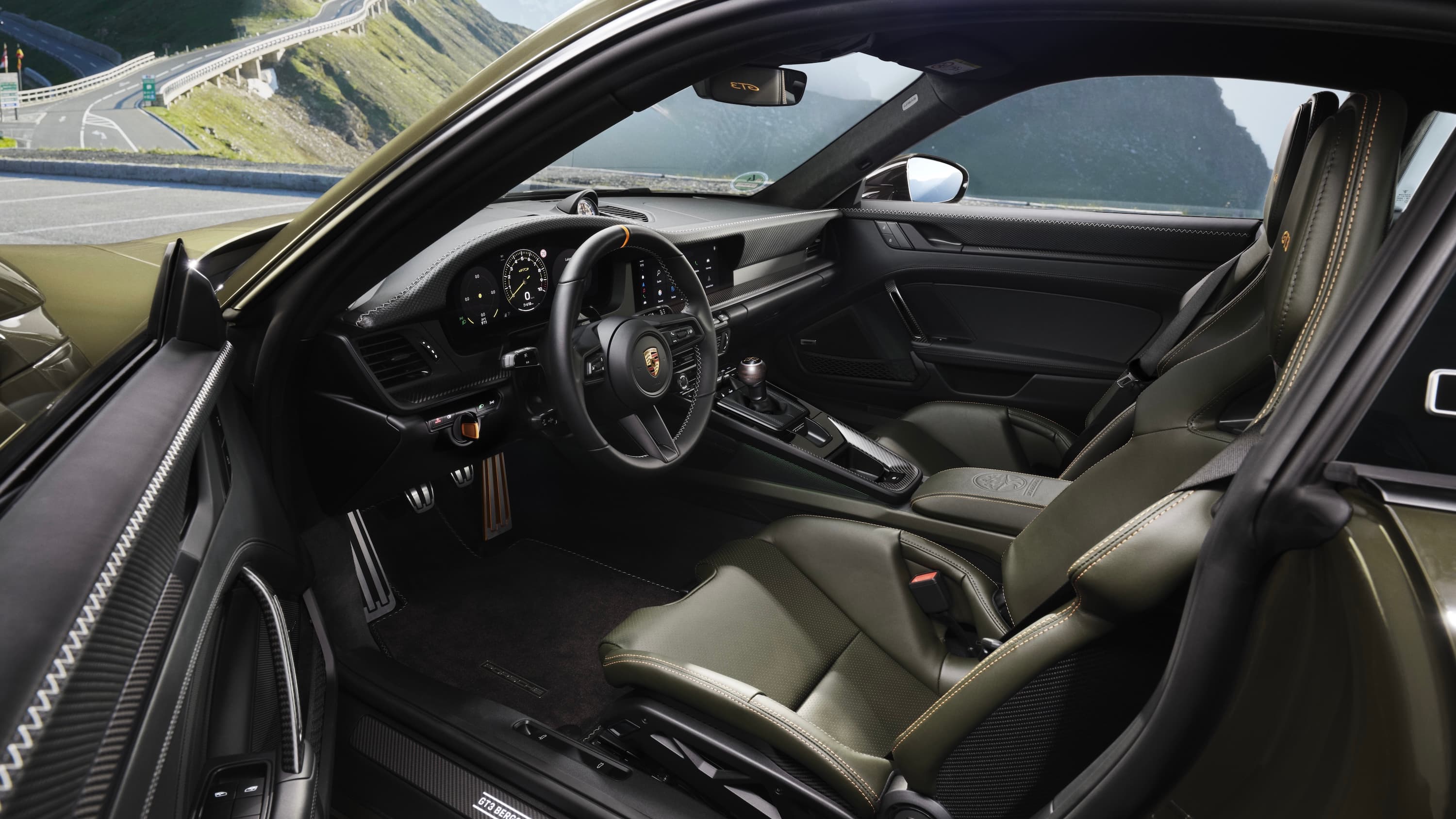 Interni carbonio e pelle 911 GT3 Bergsport